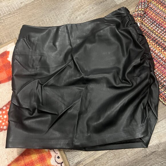 Tart large black mini skirt - Picture 5 of 7